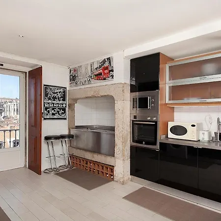 Charming In Baixa Pansiyon