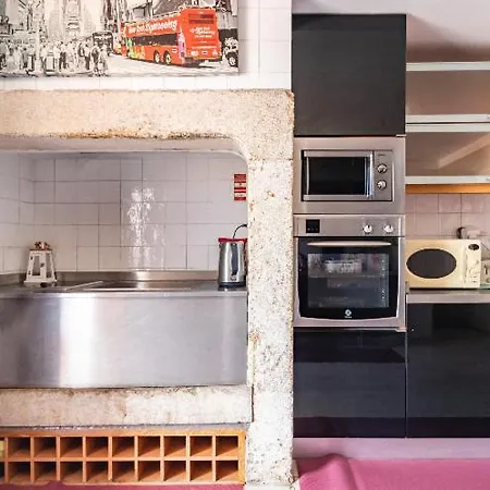 Rum i privatbostad Charming In Baixa *